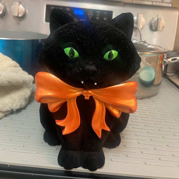 Bath & Body Works Halloween Vampire Black Cat 3 Wick Pedestal Candle Holder - Picture 2 of 5